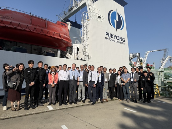 海大海資院赴韓國釜慶大學 推動跨國共同研究與暑期學生計畫圖片